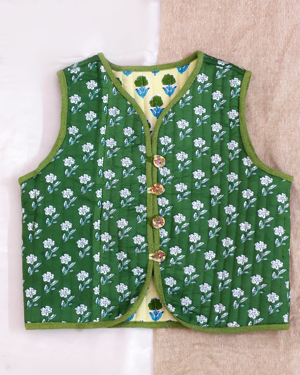 Reversible Sleeveless Cotton Printed Quilted Jacket for Kids | Green